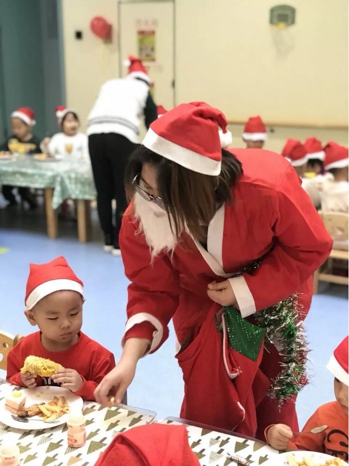 天津生态城伟才幼儿园快乐圣诞自助餐